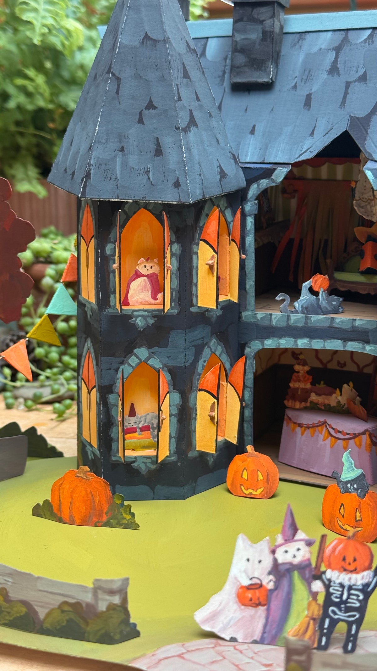 Halloween Mansion Countdown Calendar Kit